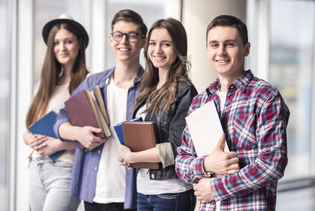 Bayramlar Anadolu Lisesi öğrencileri